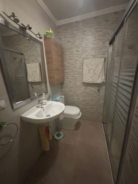 MAGNIFICO PISO CON ORIENTACION ESTE