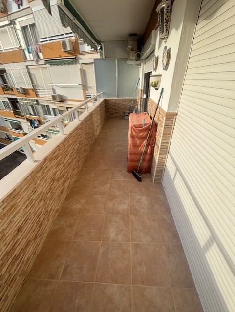 MAGNIFICO PISO CON ORIENTACION ESTE