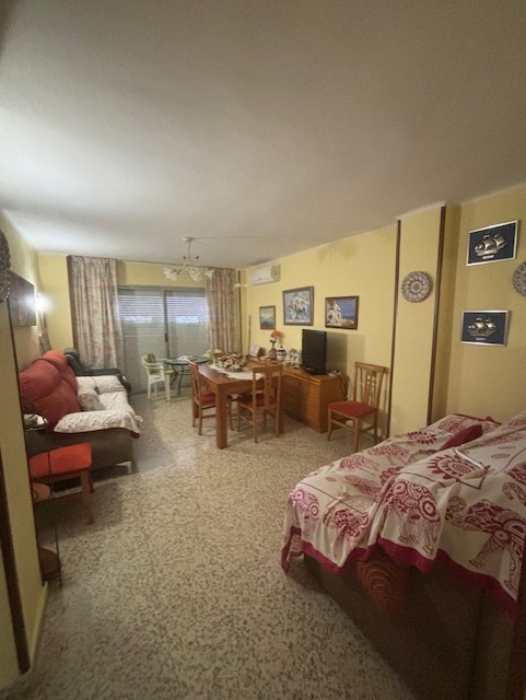 MAGNIFICO PISO CON ORIENTACION ESTE