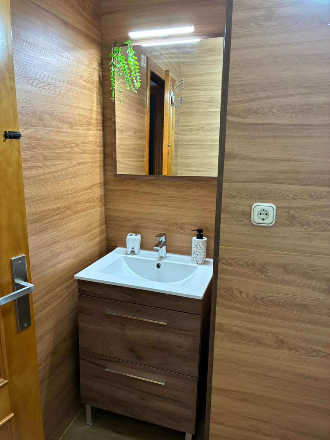 APARTAMENTO DE CORTA TEMPORADA. INVIERNO. 700 € /MES