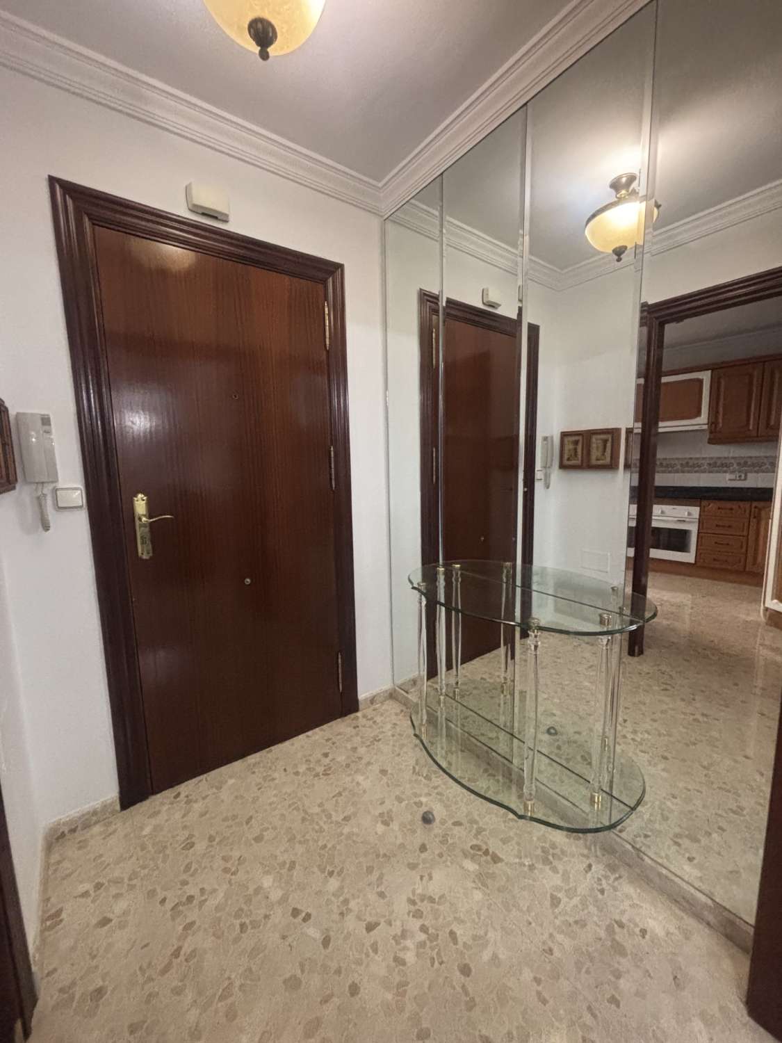 PISO CENTRICO DE TEMPORADA