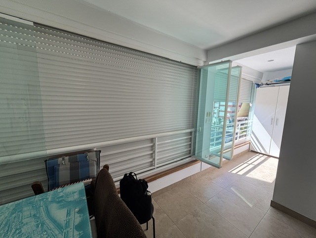 APARTAMENTO CON VISTAS AL MAR. SOLEADO.