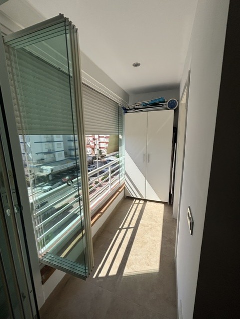 APARTAMENTO CON VISTAS AL MAR. SOLEADO.