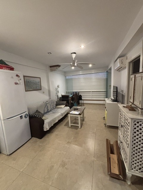 APARTAMENTO CON VISTAS AL MAR. SOLEADO.