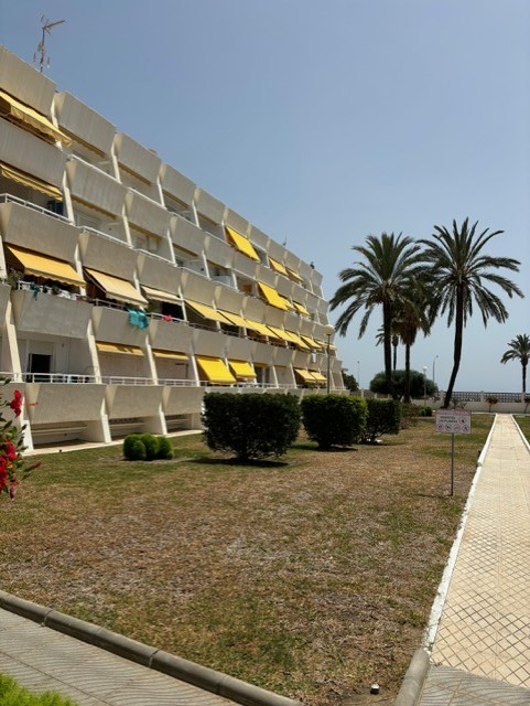 SHORT TERM APARTMENT .850€ / MONTH