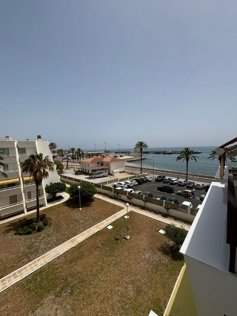 SHORT TERM APARTMENT .850€ / MONTH