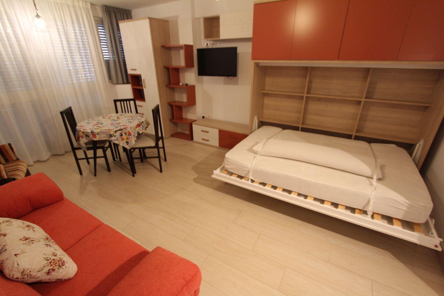 ESTUDIO DE  CORTA TEMPORADA. 420€ /MES