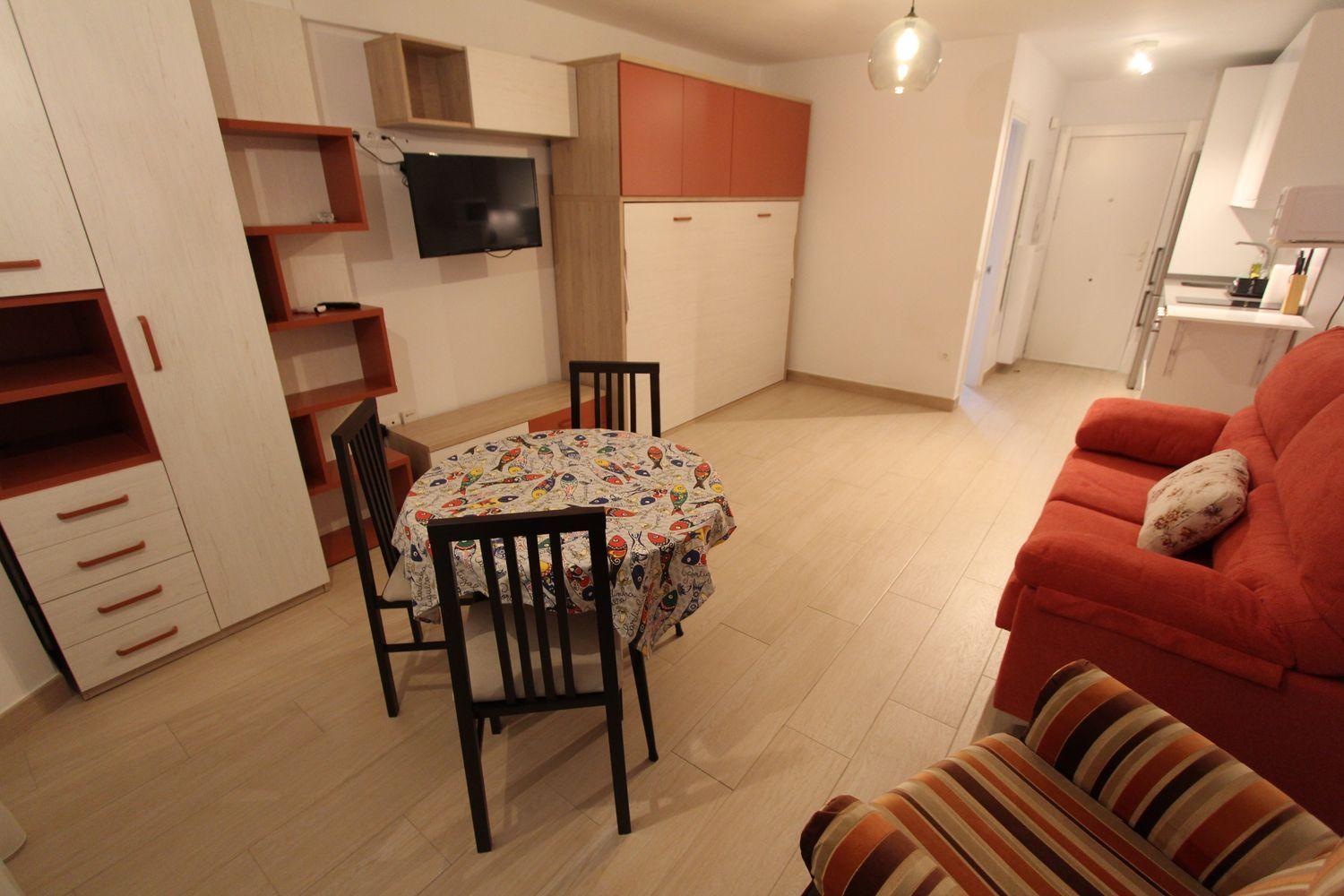 ESTUDIO DE  CORTA TEMPORADA. 420€ /MES