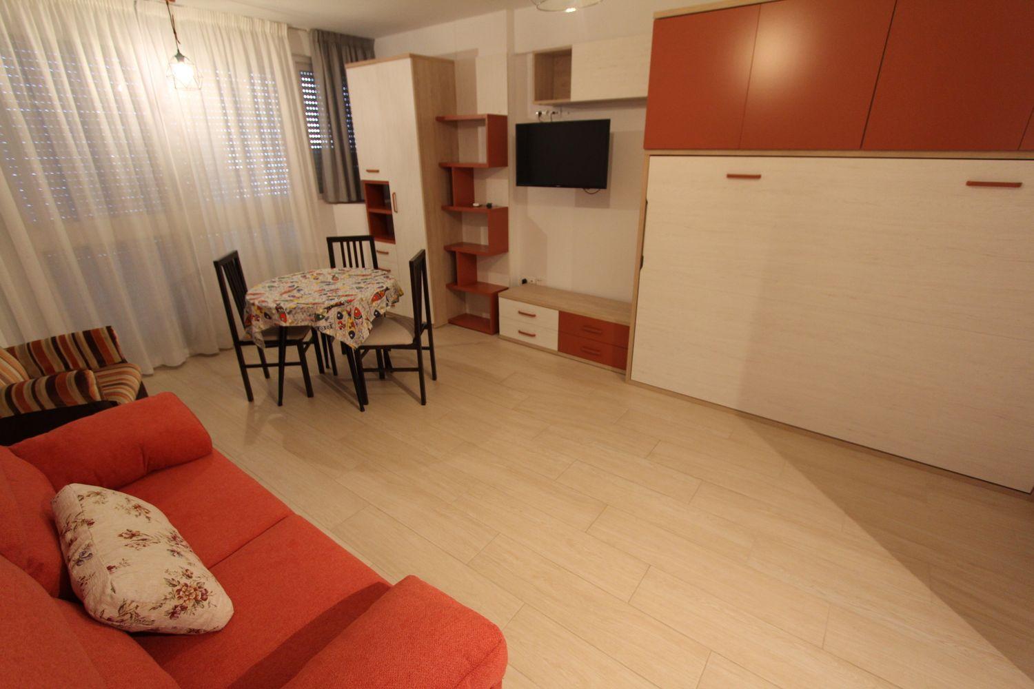 ESTUDIO DE  CORTA TEMPORADA. 420€ /MES