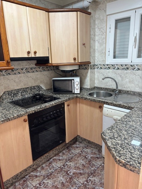 SHORT TERM APARTMENT. PRICE: €490 / MONTH