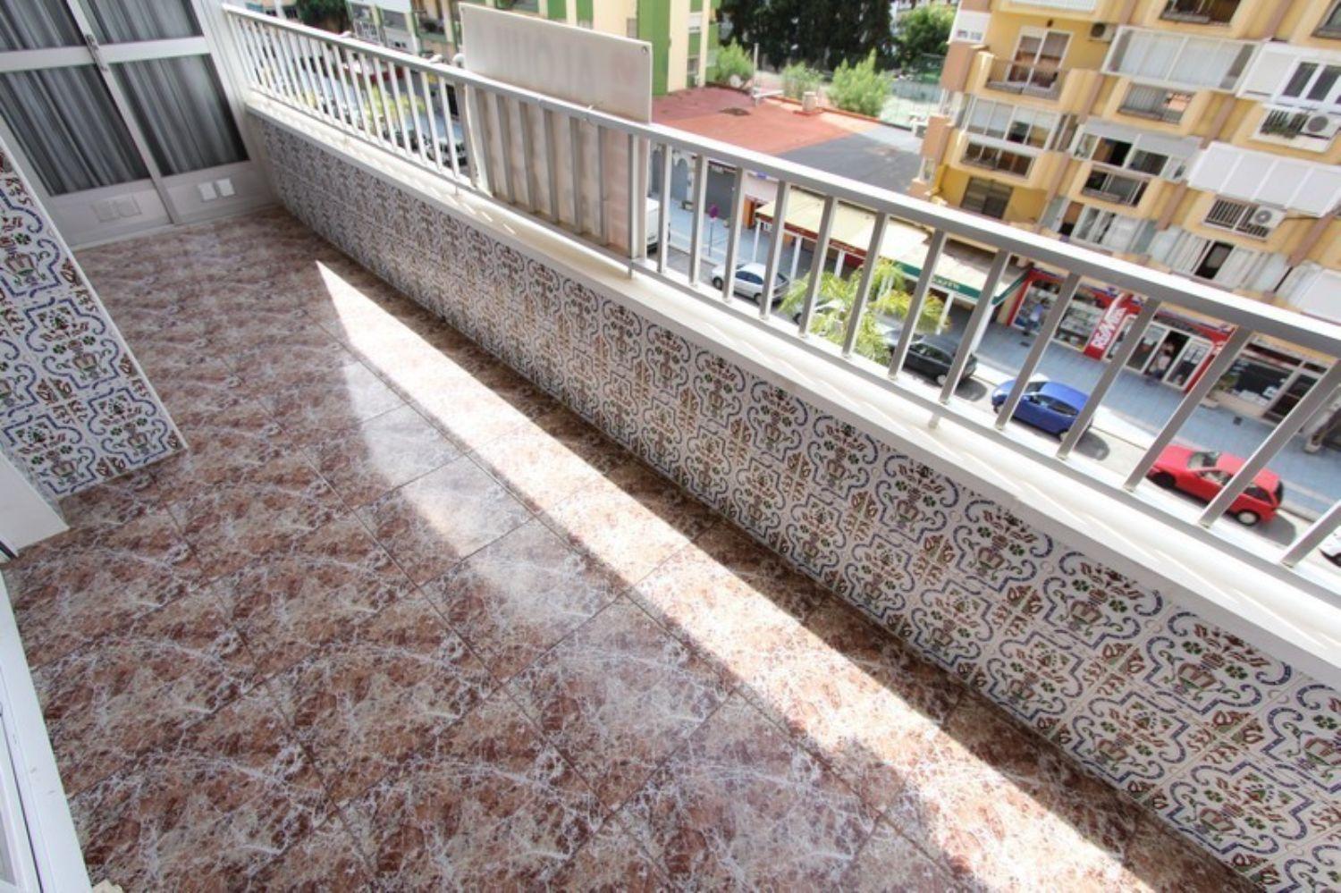 PISO  DE  CORTA TEMPORADA. 490 € /MES