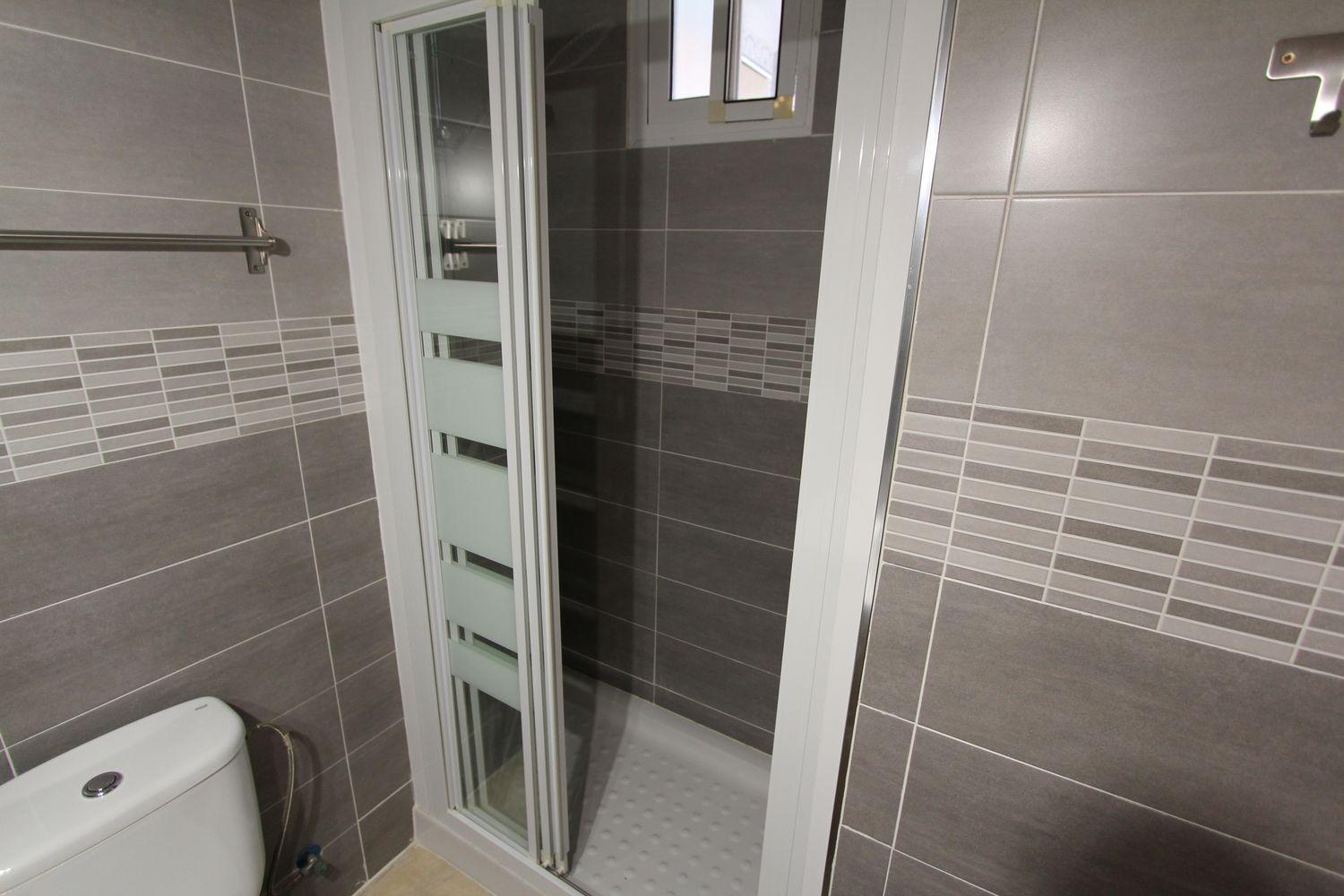 ESTUDIO DE  CORTA TEMPORADA. 440€ /MES