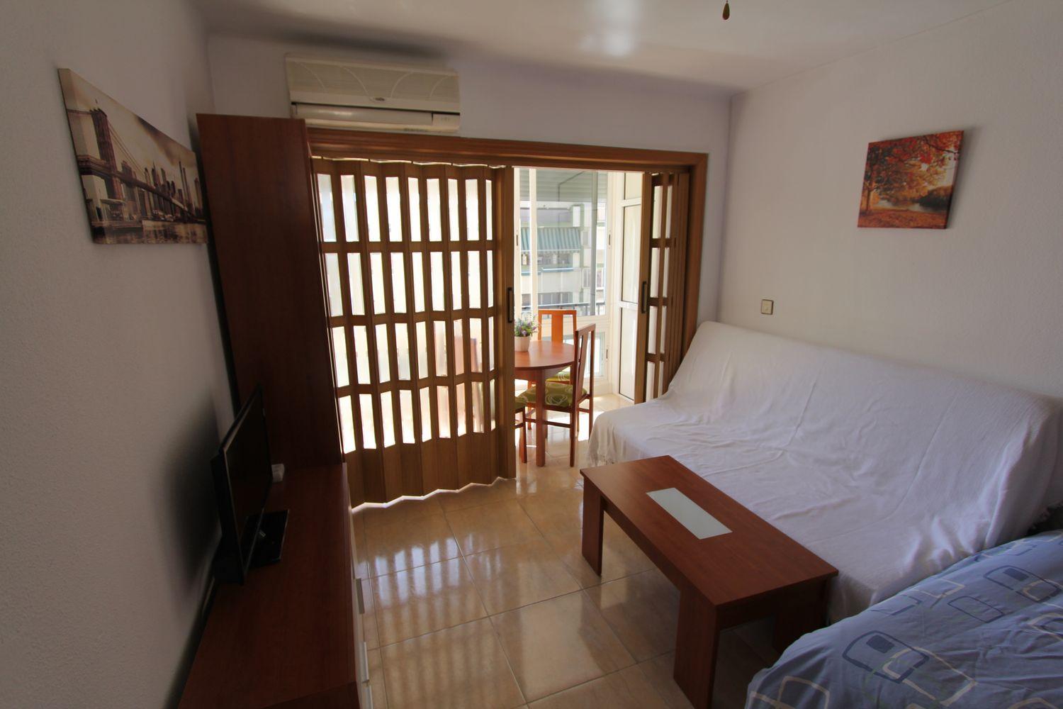 ESTUDIO DE  CORTA TEMPORADA. 440€ /MES
