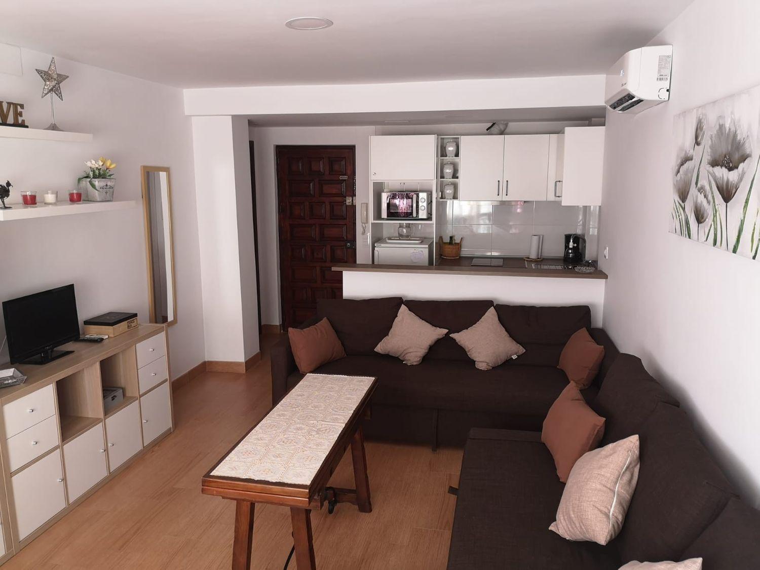 SHORT TERM STUDIO. €470/MONTH