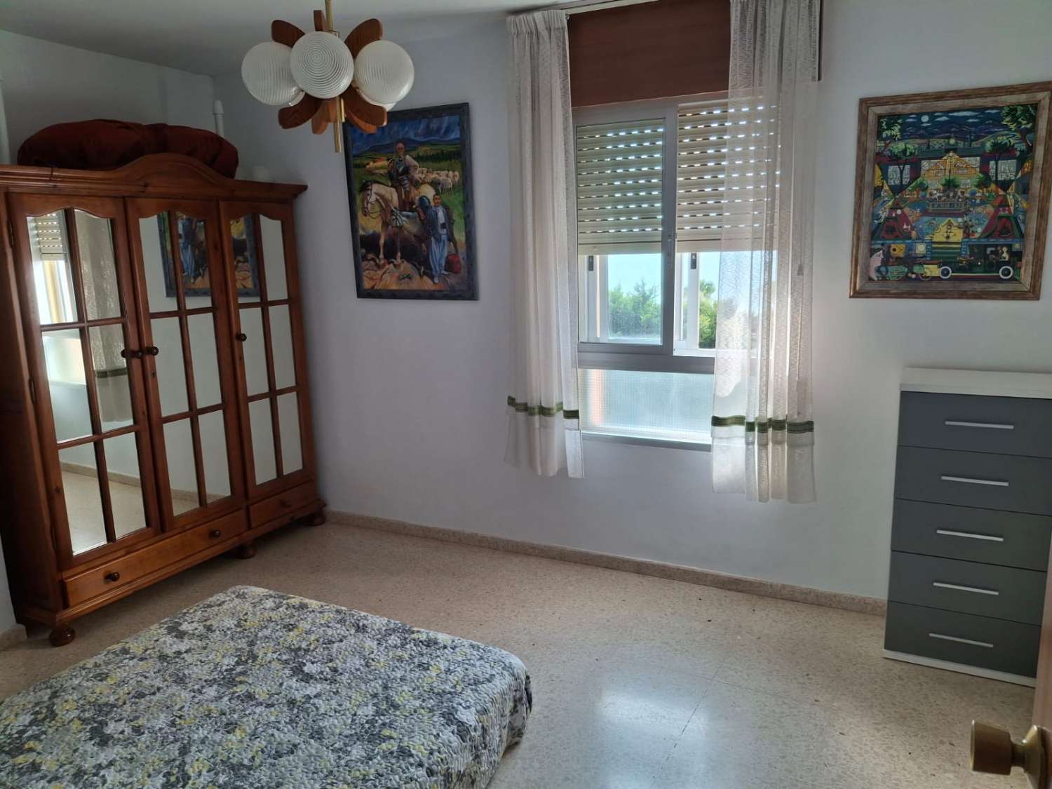 PISO 1ªLINEA  DE PLAYA DE OCTUBRE A MAYO . PRECIO: 650 € / MES