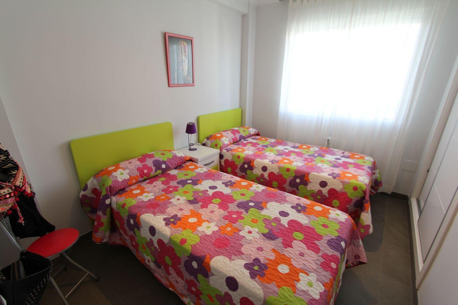 PISO DE CORTA TEMPORADA .650 € / MES