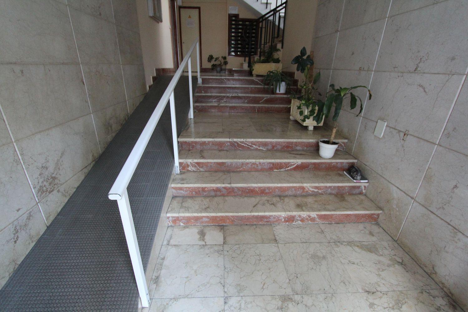 PISO DE CORTA TEMPORADA .650 € / MES