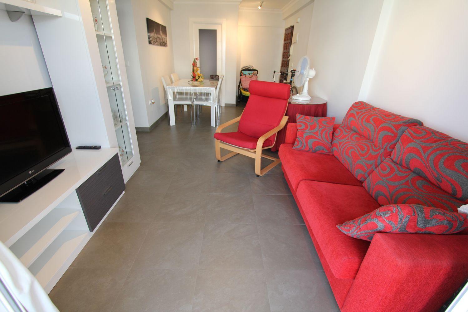 PISO DE CORTA TEMPORADA .650 € / MES