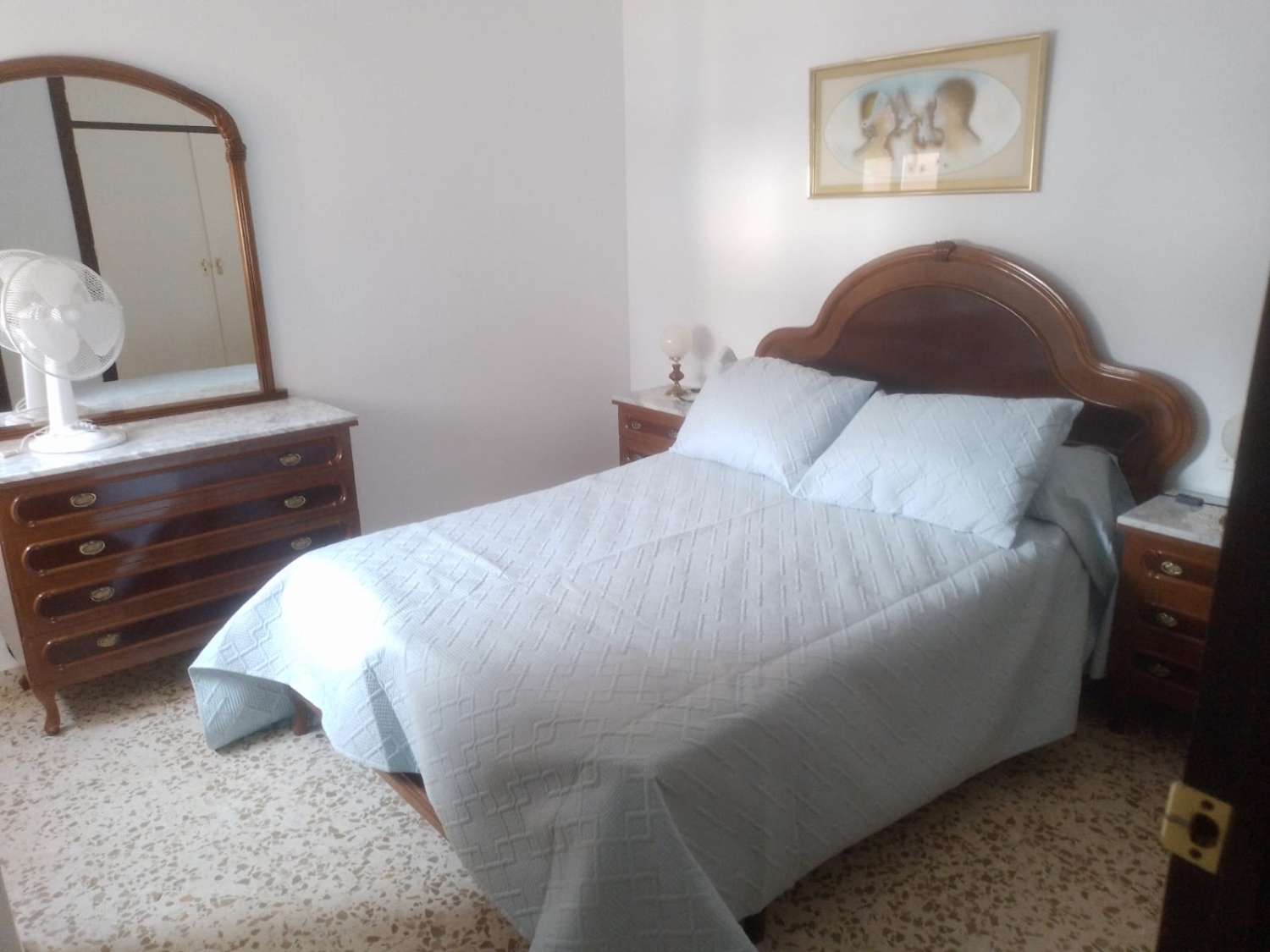 SHORT-TERM APARTMENT. PRICE: €500/MONTH