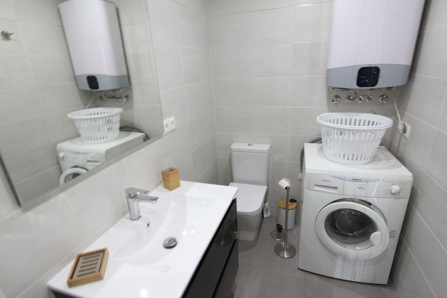 1st LINE BEACH SHORT TERM APARTMENT. €700/MONTH