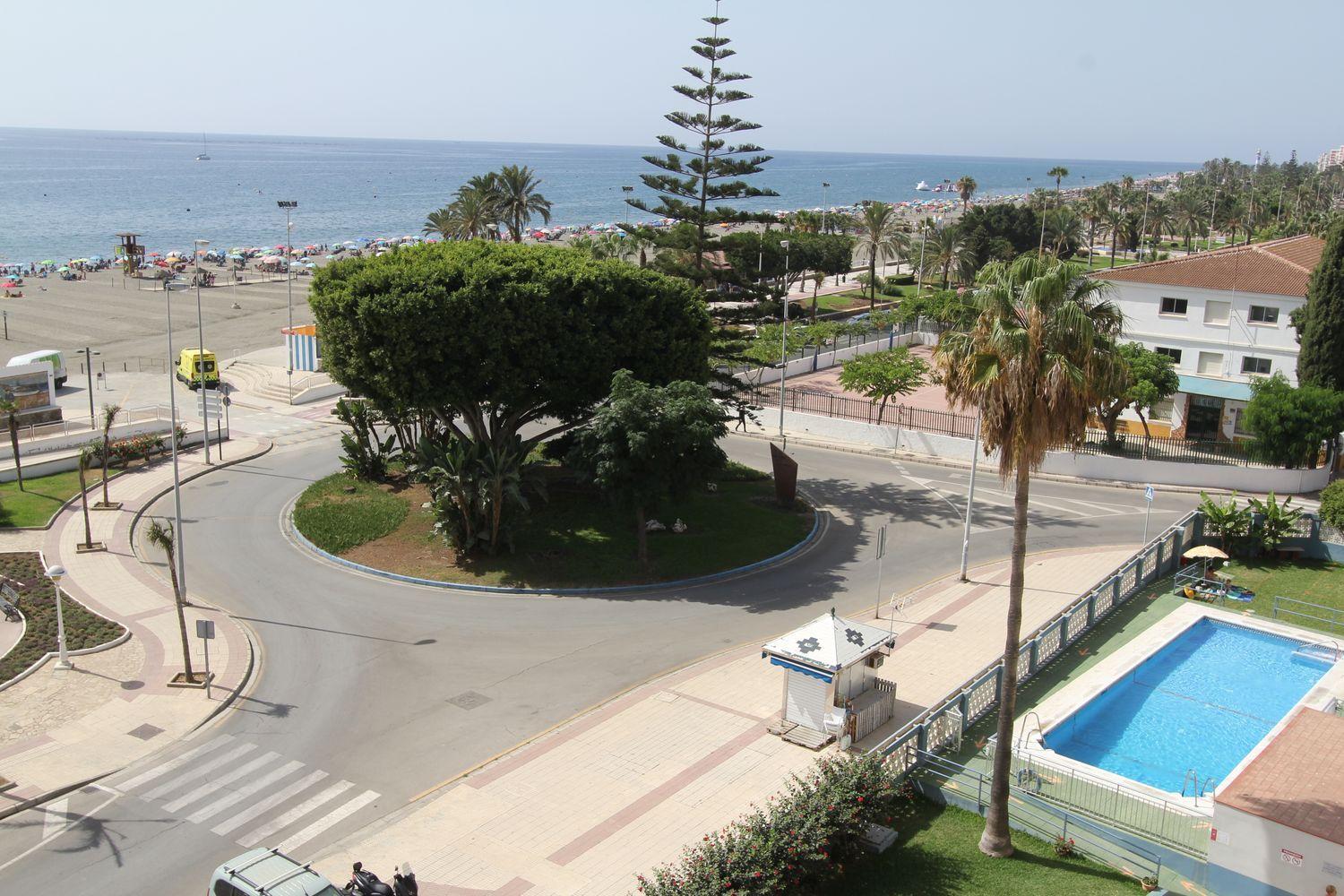 1st LINE BEACH SHORT TERM APARTMENT. €700/MONTH