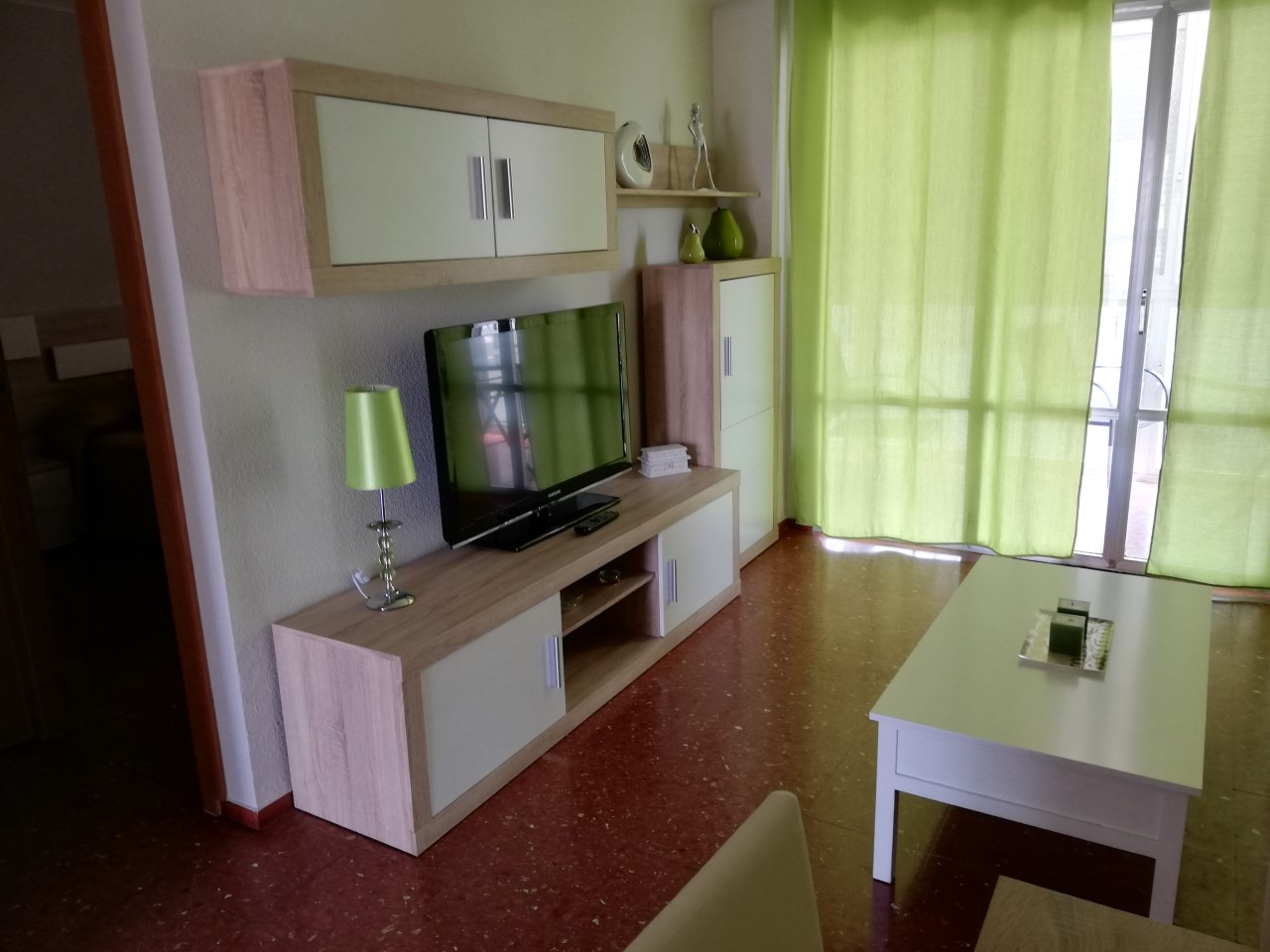PISO DE  CORTA TEMPORADA PRE CIO 680 € /MES