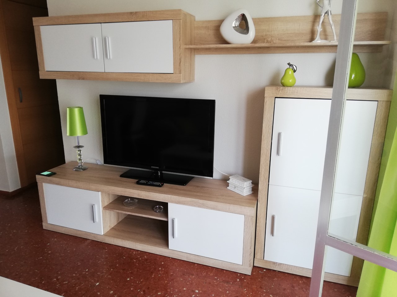 PISO DE  CORTA TEMPORADA PRE CIO 680 € /MES