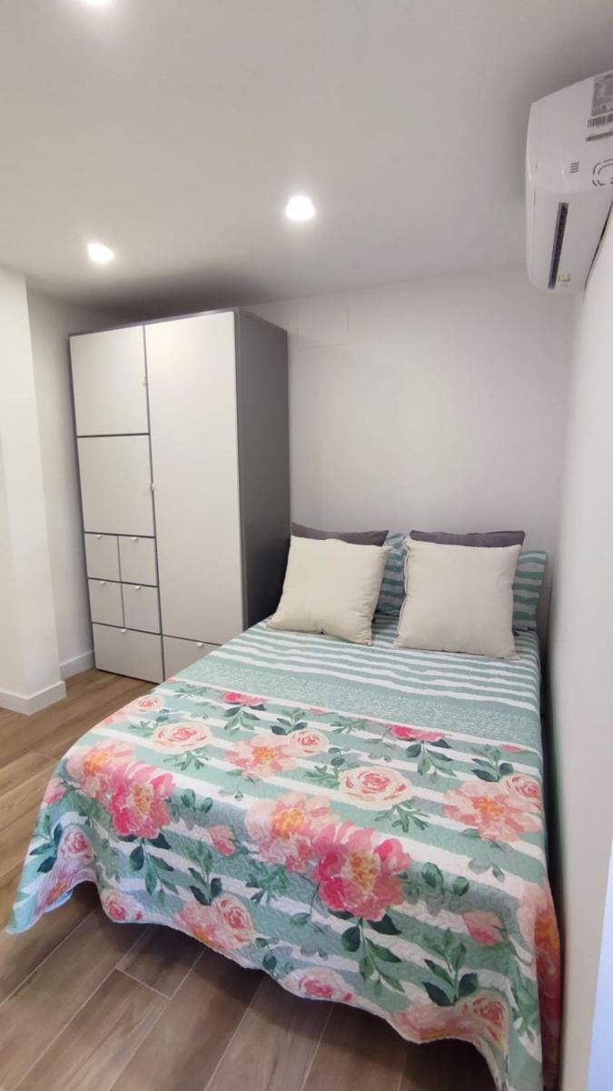 PISO DE  CORTA TEMPORADA. 935 € /MES