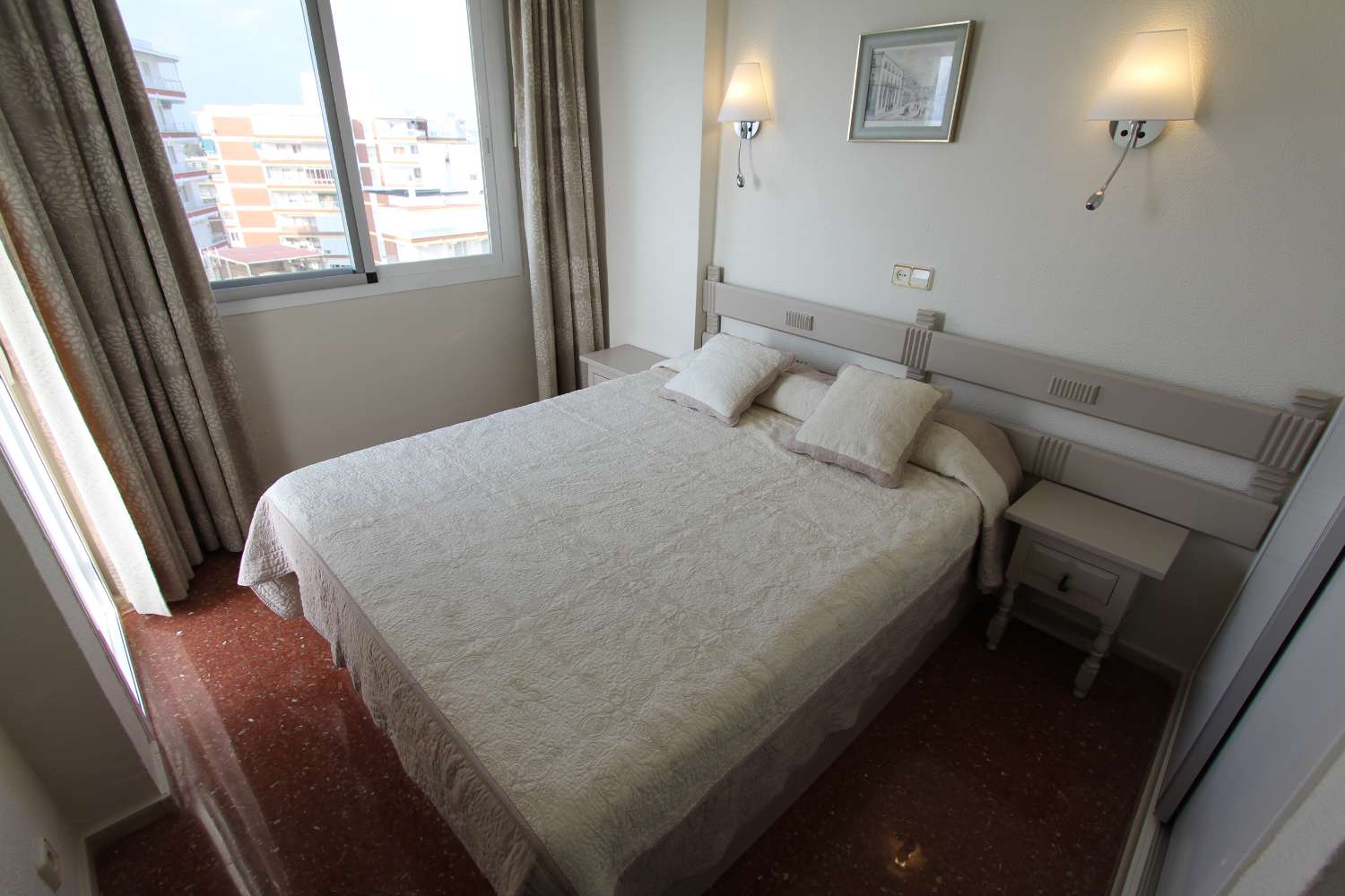 FRONTAL AL MAR PISO  DE  CORTA TEMPORADA. 825 € /MES