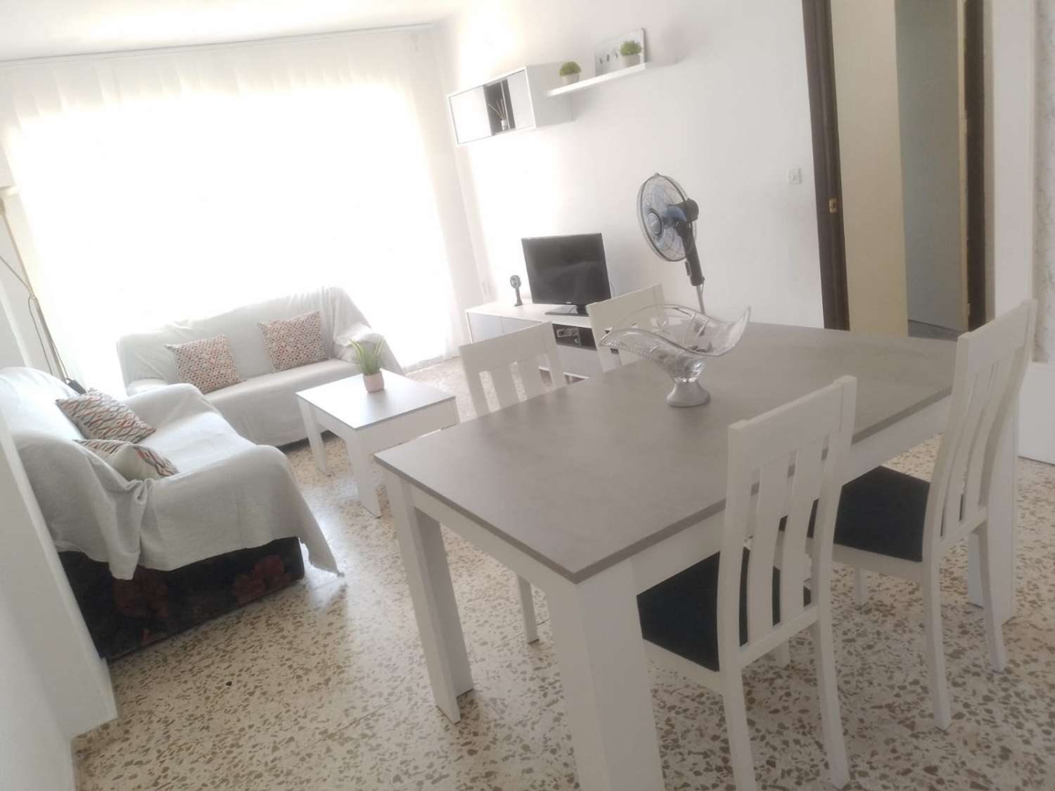 PISO DE CORTA TEMPORADA .PRECIO: 500 € / MES