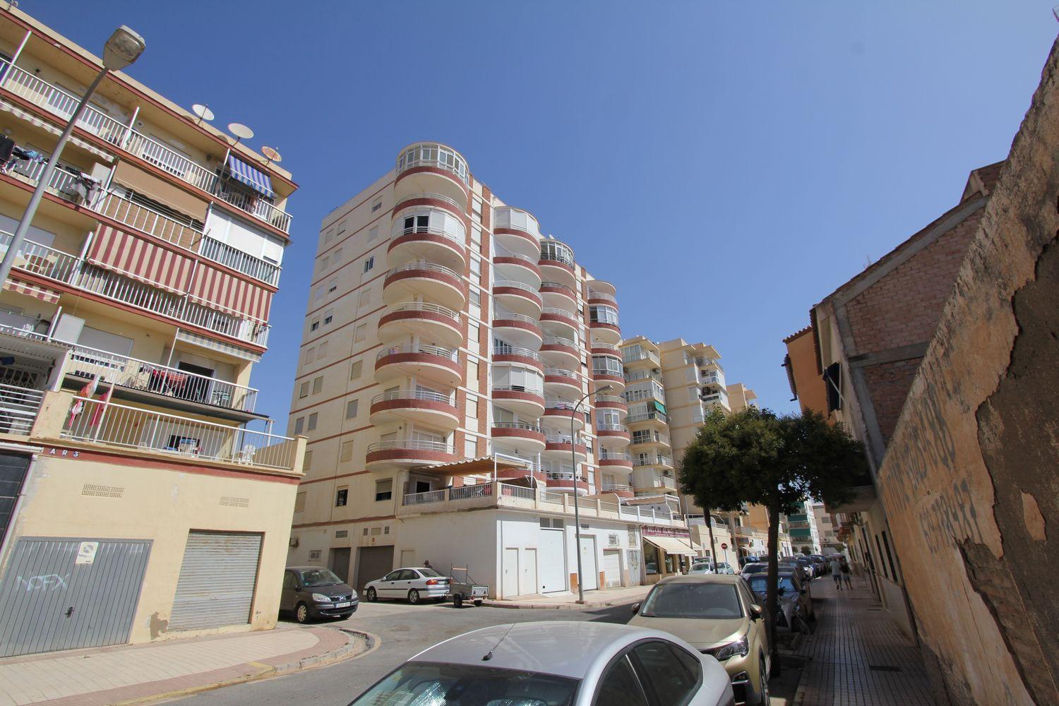 PISO DE CORTA TEMPORADA .650 € / MES