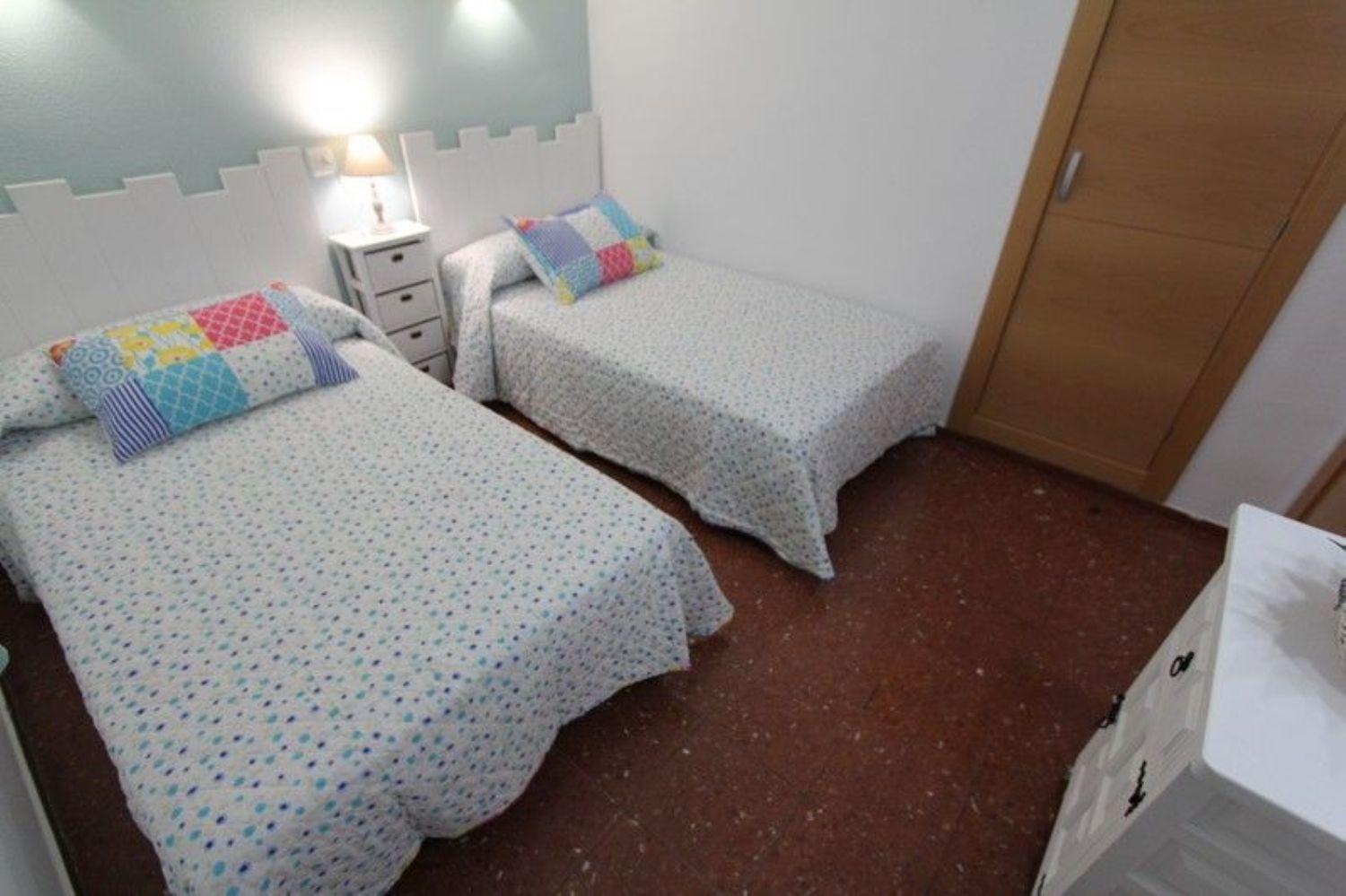 PISO  DE  CORTA TEMPORADA. 680 € /MES