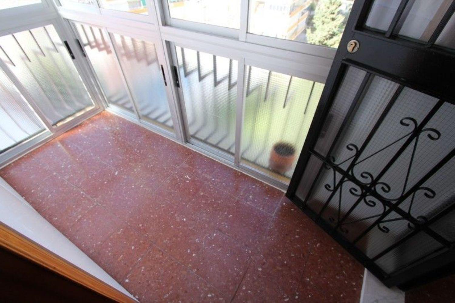 PISO  DE  CORTA TEMPORADA. 680 € /MES