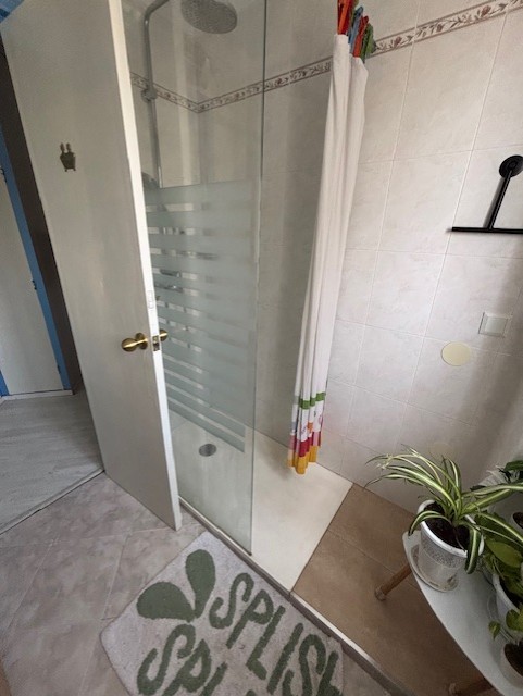 APPARTEMENT COURTE SAISON. 510 € /MOIS