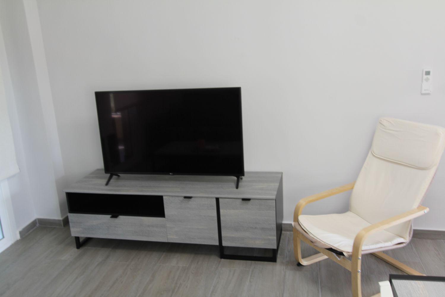 SHORT TERM APARTMENT. €600/MONTH