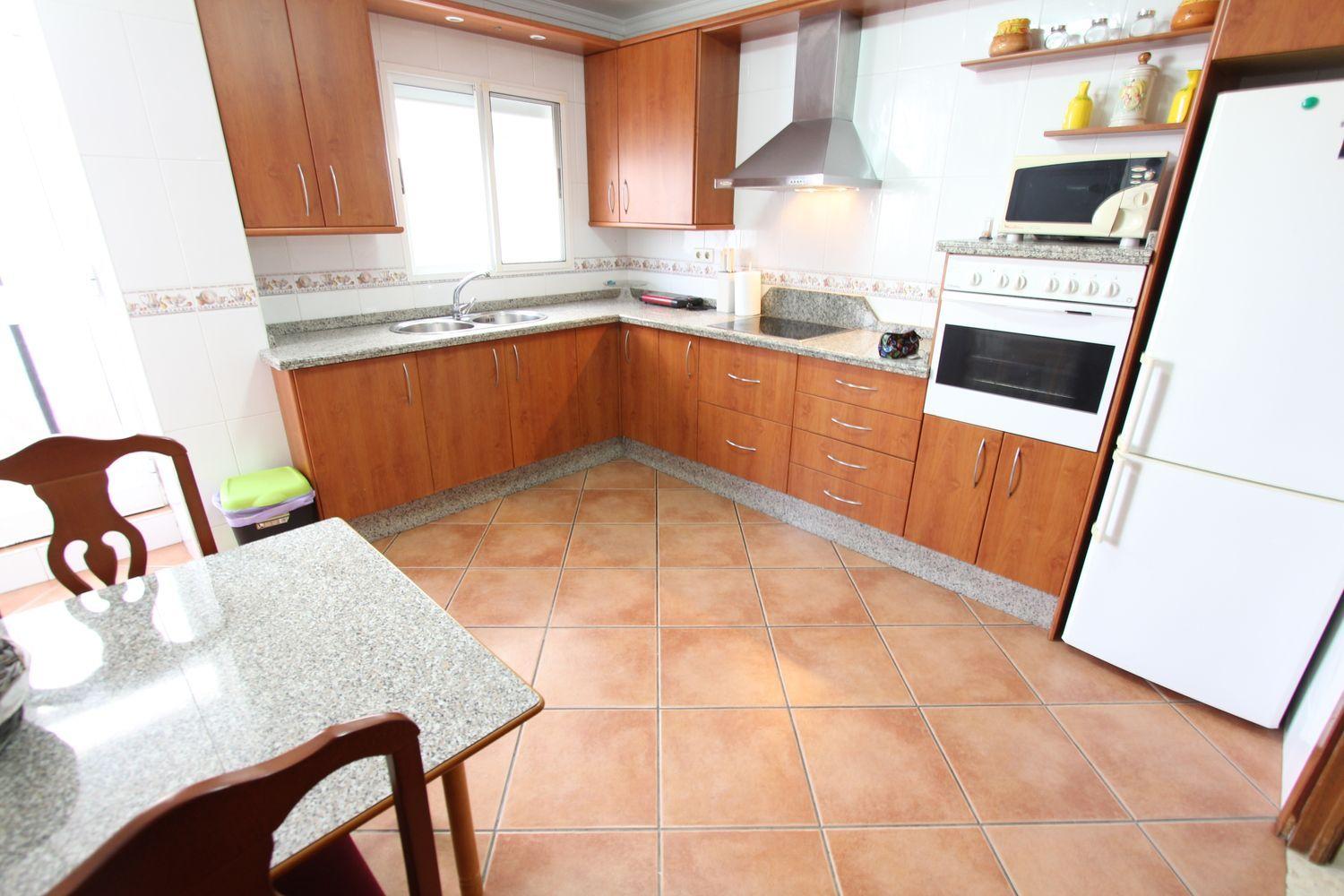 PISO DE CORTA TEMPORADA .670 € / MES