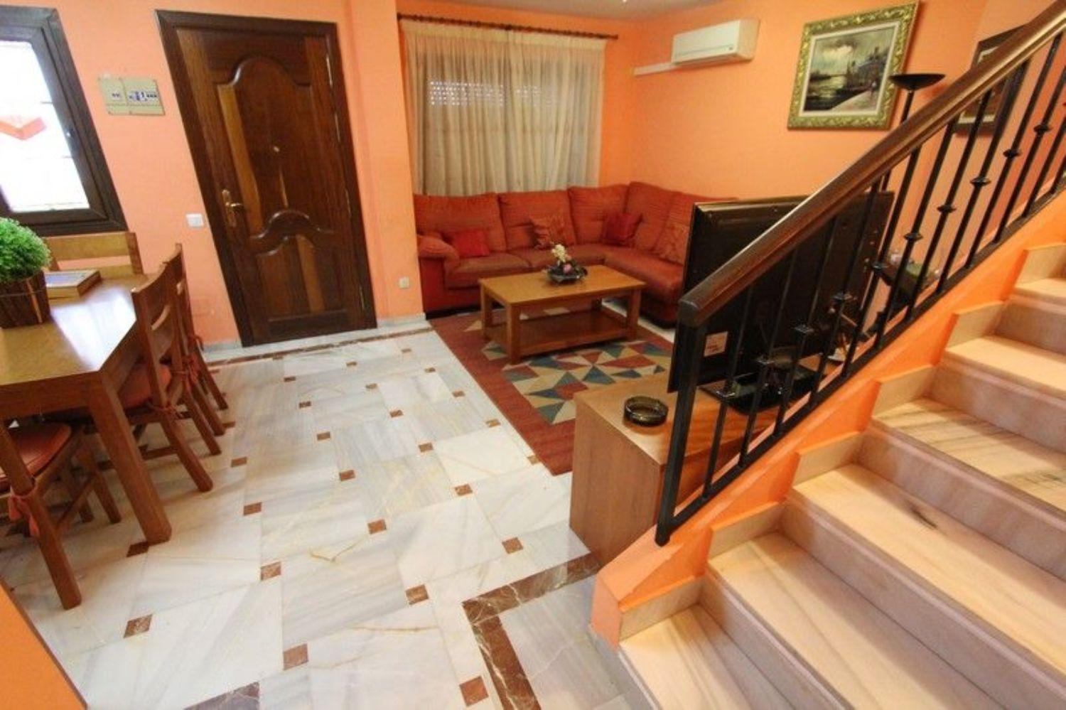 CHALET  DE  CORTA TEMPORADA