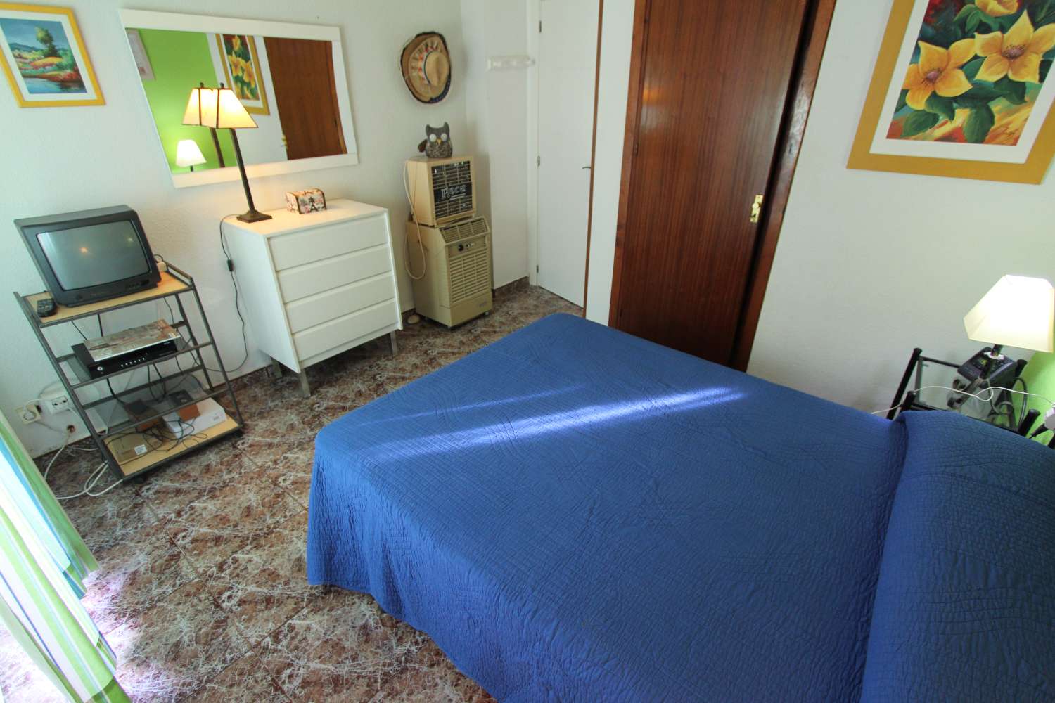 APPARTEMENT COURTE SAISON. 490 € /MOIS