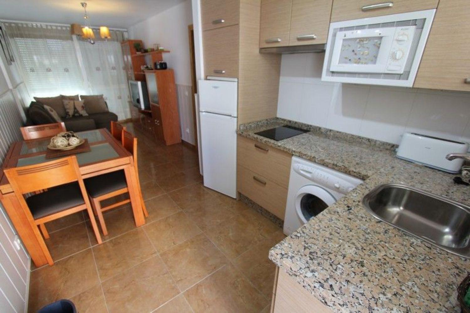 PISO  DE  CORTA TEMPORADA. 490 € /MES