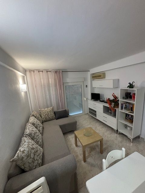 APARTAMENTO DE  CORTA TEMPORADA. 470 € /MES