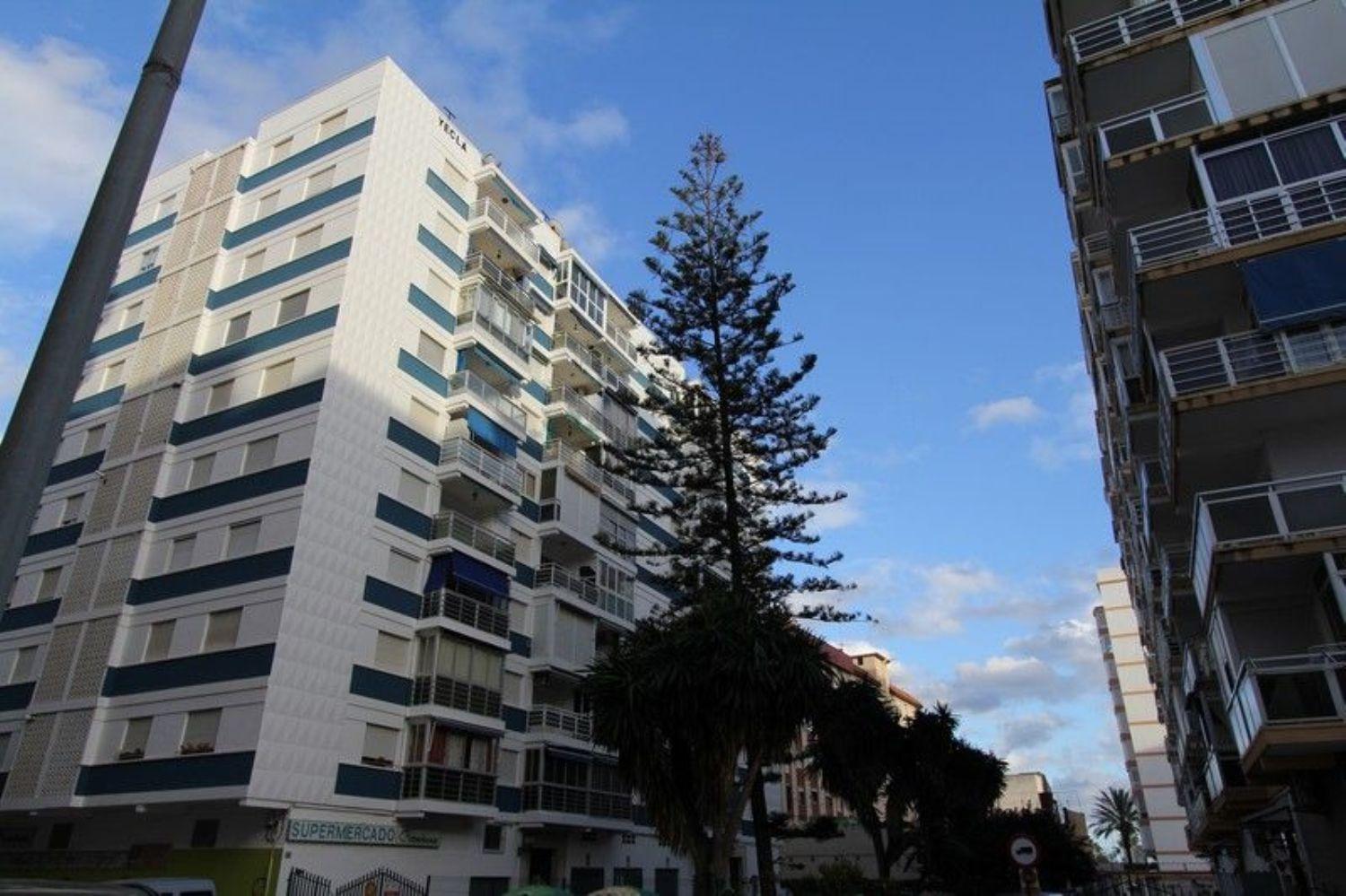 APARTAMENTO DE  CORTA TEMPORADA. 480 € /MES