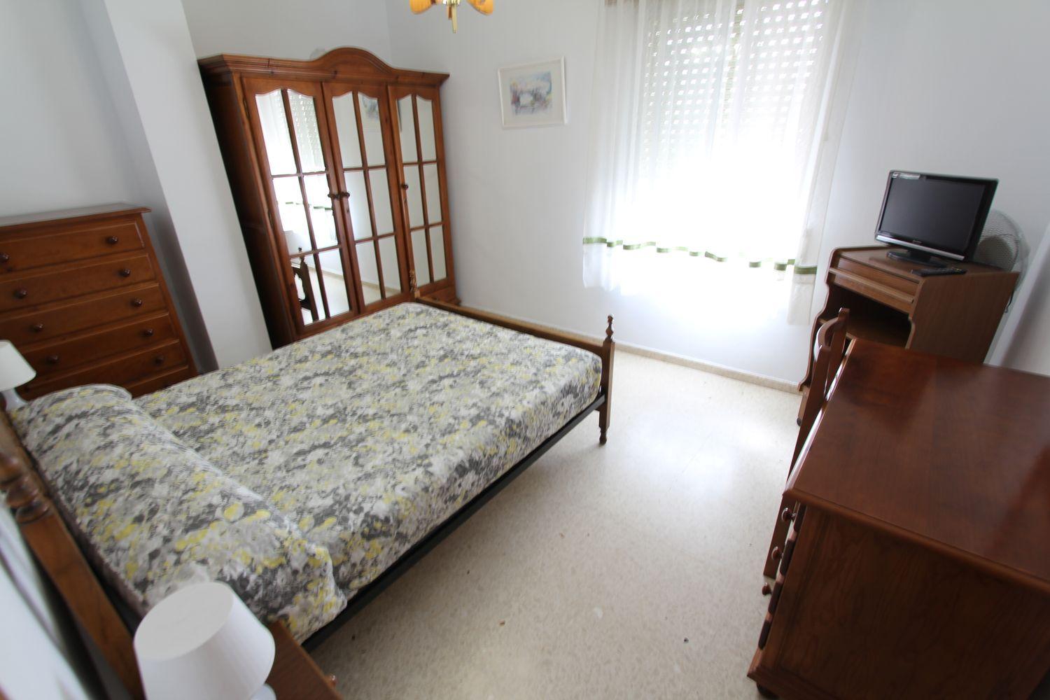 PISO 1ª  LINEA   DE PLAYA DE CORTA TEMPORADA . PRECIO: 650€ / MES