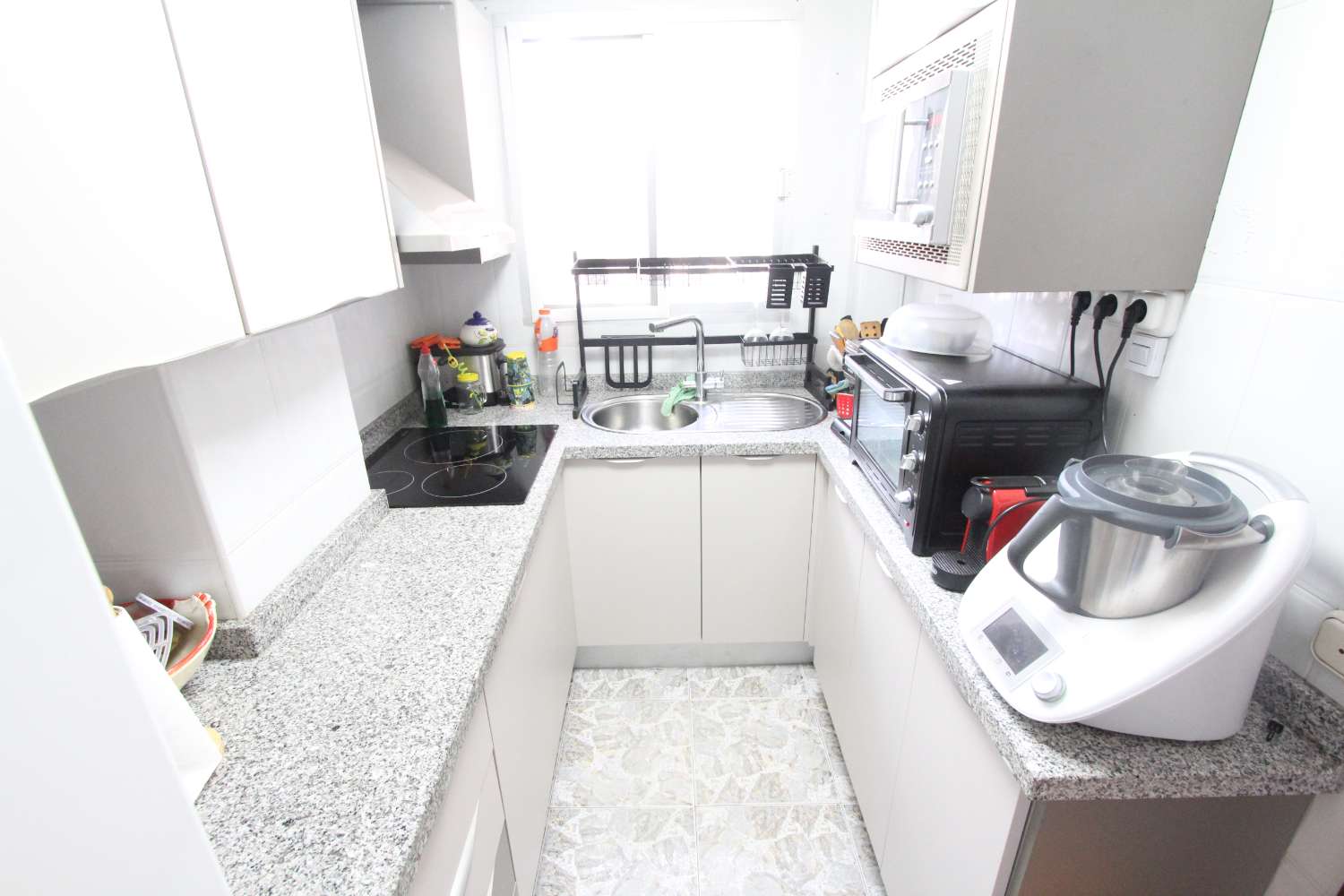 PISO DE CORTA TEMPORADA .700 € / MES