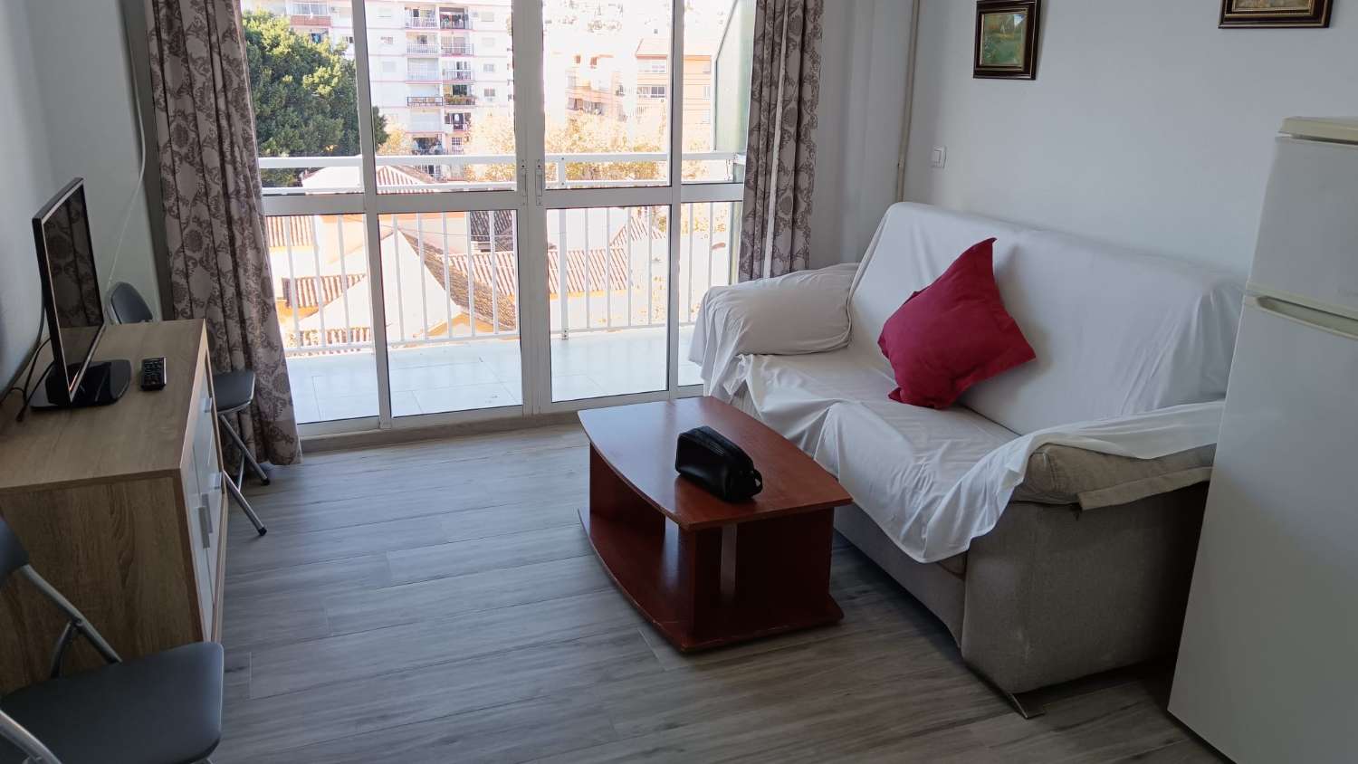 APARTAMENTO DE  CORTA TEMPORADA. 500 € /MES