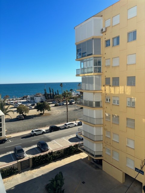 SHORT SEASON APARTMENT €.770 / MONTH