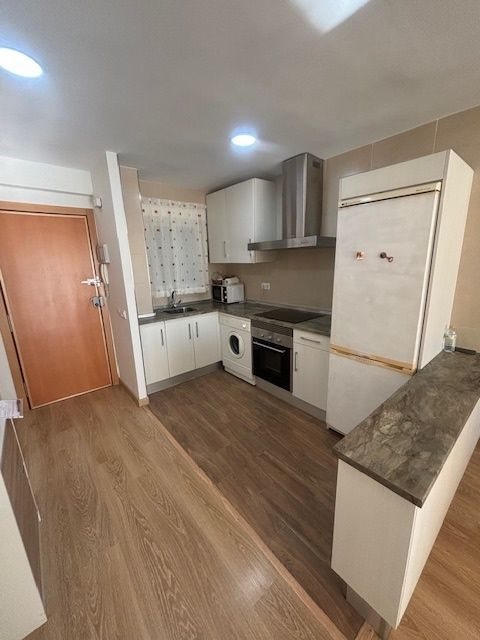 SHORT SEASON APARTMENT €.770 / MONTH
