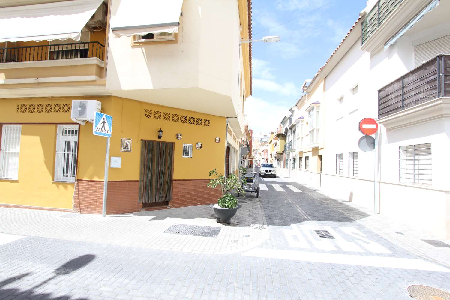 APARTAMENTO DE  CORTA ESTANCIA.PRECIO: 400 € /MES