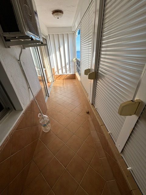 MAGNIFICENT APARTMENT ON THE 1ST LINE OF THE BEACH.