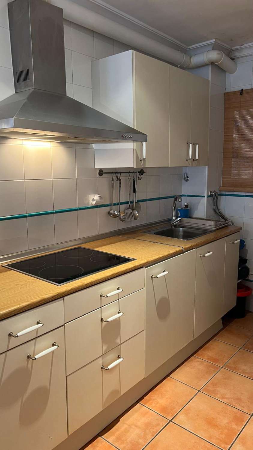 KURZE SAISONWOHNUNG. 600 €/MONAT