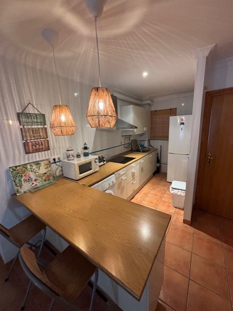 APARTAMENTO DE  CORTA TEMPORADA. 600 € /MES
